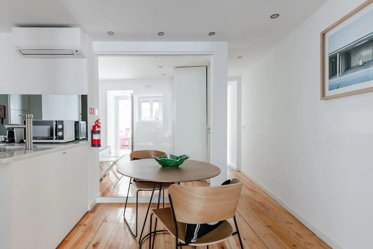 Central Lisboa - Apartamento No Principe Real 0*, Лиссабон Португалия
